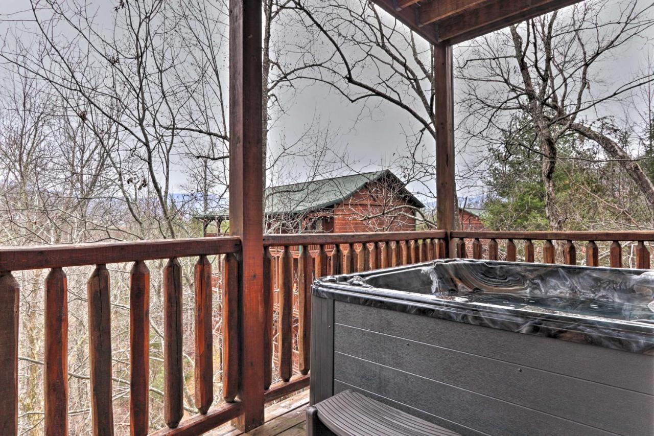 Cabin With Pool Access About 3 Mi To Downtown Gatlinburg Kültér fotó