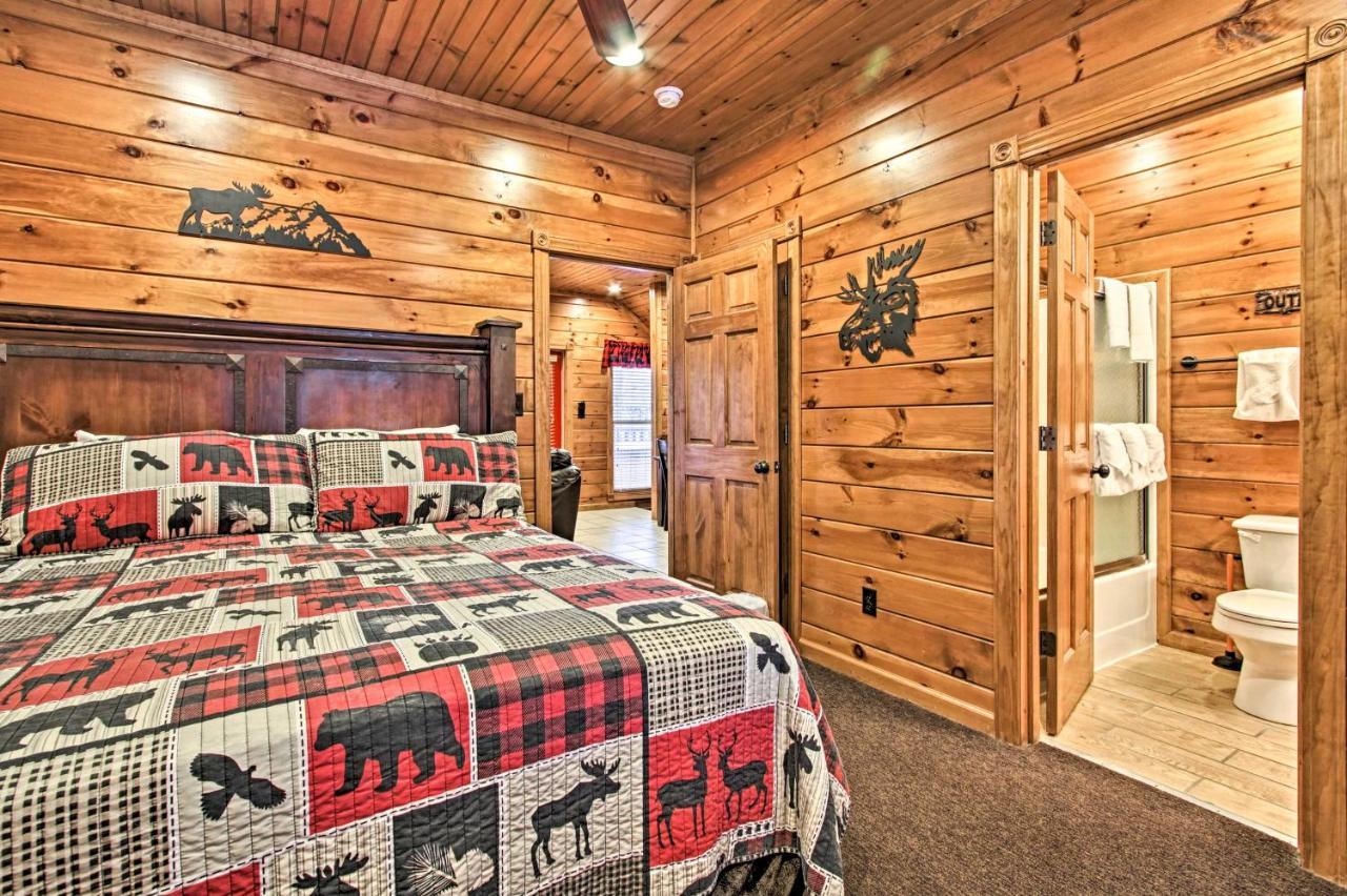 Cabin With Pool Access About 3 Mi To Downtown Gatlinburg Kültér fotó